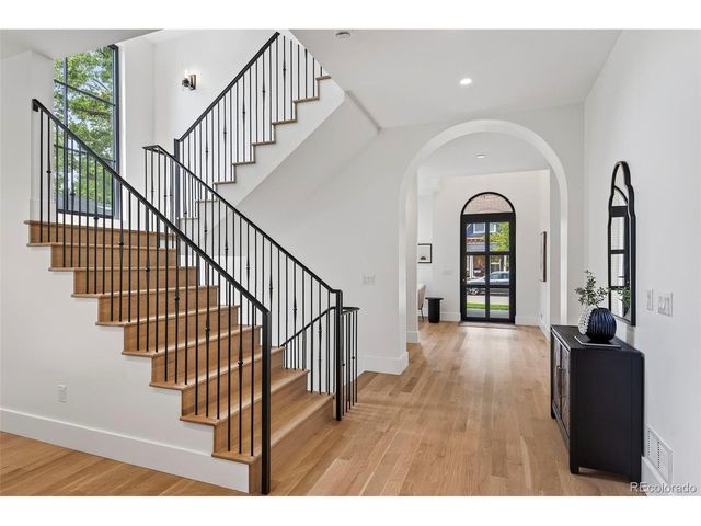 2045 S Cook St, Denver, CO 80210