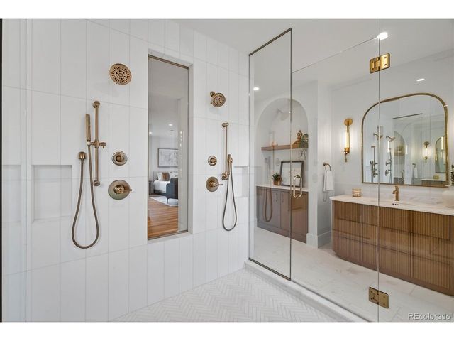 2045 S Cook St, Denver, CO 80210