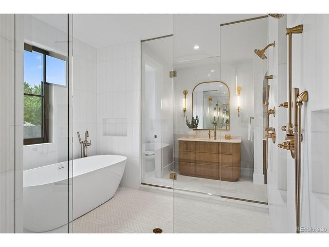 2045 S Cook St, Denver, CO 80210