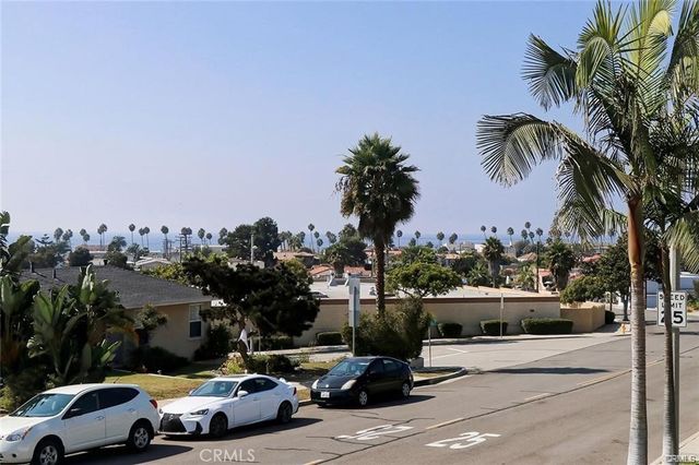 325 Avenue G, Redondo Beach, CA 90277