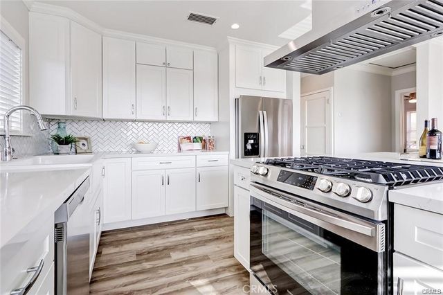 325 Avenue G, Redondo Beach, CA 90277