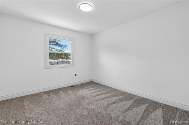 2601 Westwind Drive, Highland, MI 48357