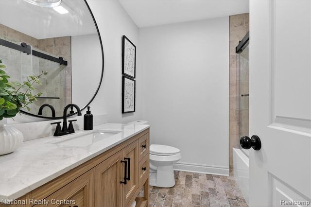 2601 Westwind Drive, Highland, MI 48357