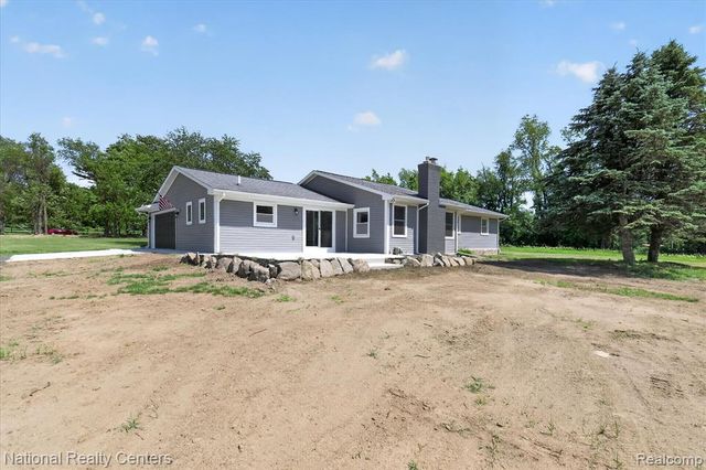 2601 Westwind Drive, Highland, MI 48357