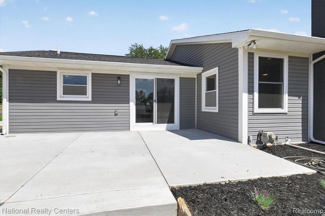 2601 Westwind Drive, Highland, MI 48357