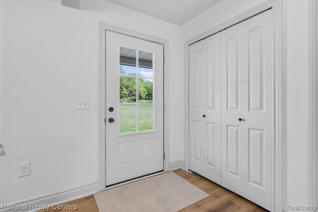 2601 Westwind Drive, Highland, MI 48357