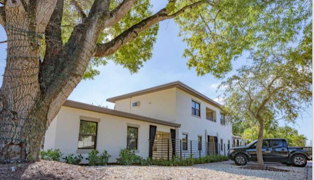 112 NE 5th Street, Fort Lauderdale, FL 33301