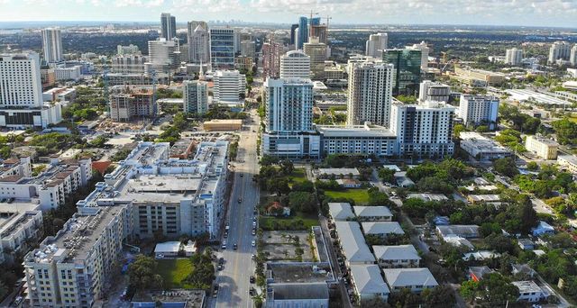 112 NE 5th Street, Fort Lauderdale, FL 33301