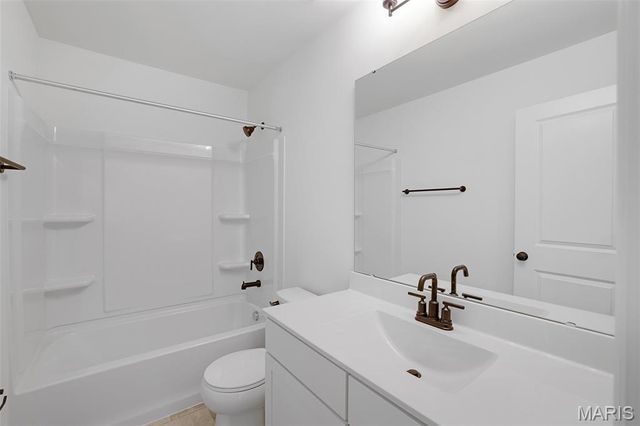 18416 Boone Ridge Manor Drive, Truesdale, MO 63380