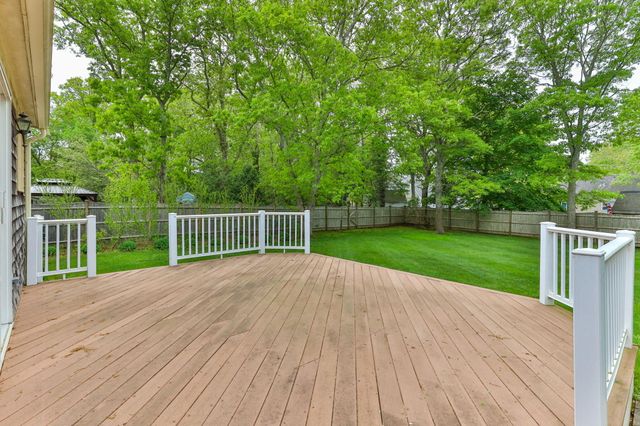 17 Outpost Lane, Centerville, MA 02632