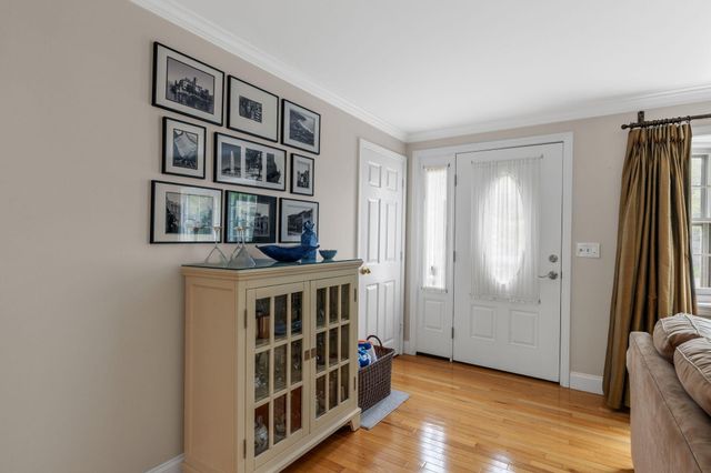 17 Outpost Lane, Centerville, MA 02632