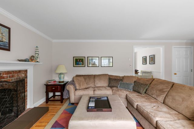 17 Outpost Lane, Centerville, MA 02632