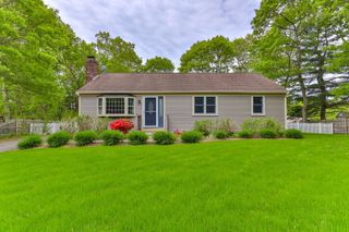 17 Outpost Lane, Centerville, MA 02632