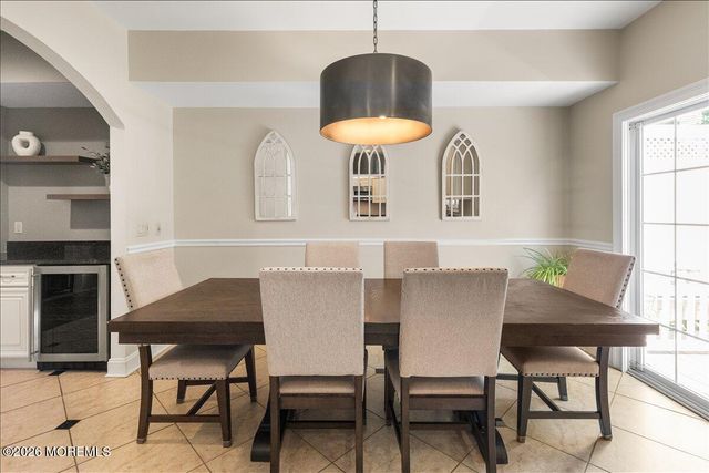 31 White Oak Lane, Aberdeen, NJ 07747
