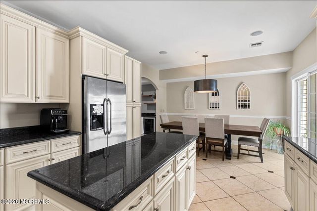 31 White Oak Lane, Aberdeen, NJ 07747