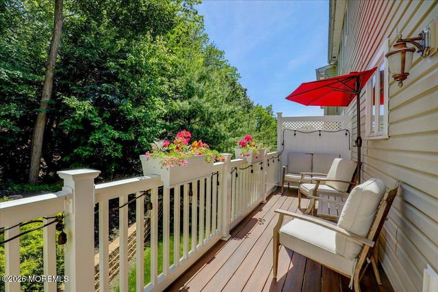31 White Oak Lane, Aberdeen, NJ 07747