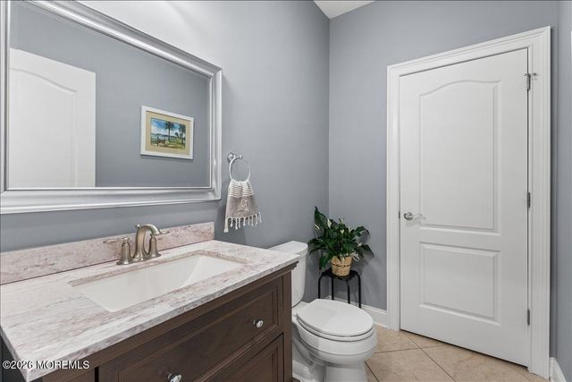 31 White Oak Lane, Aberdeen, NJ 07747