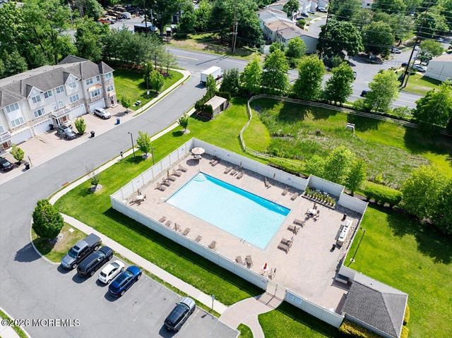 31 White Oak Lane, Aberdeen, NJ 07747