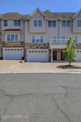 31 White Oak Lane, Aberdeen, NJ 07747