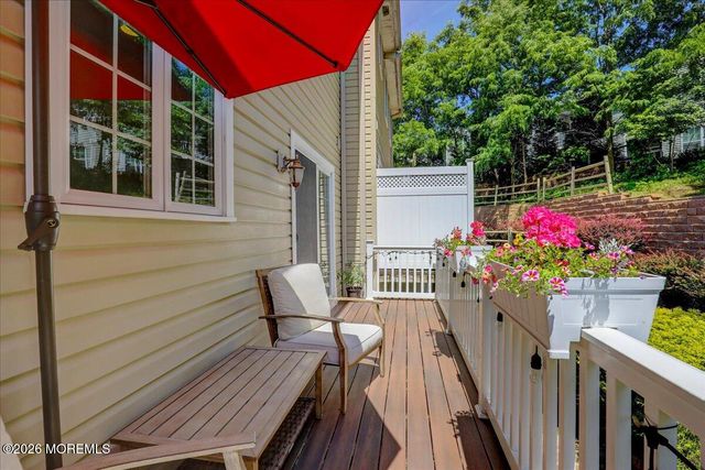 31 White Oak Lane, Aberdeen, NJ 07747