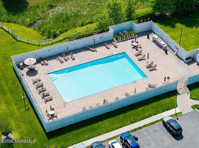31 White Oak Lane, Aberdeen, NJ 07747