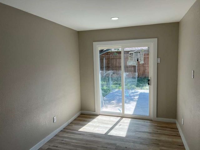 511 Amber Lane, Desoto, TX 75115