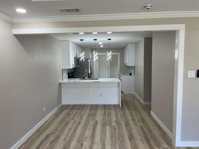 511 Amber Lane, Desoto, TX 75115