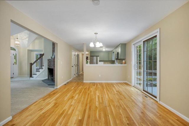 30 Currycomb Cir, Barnstable, MA 02668