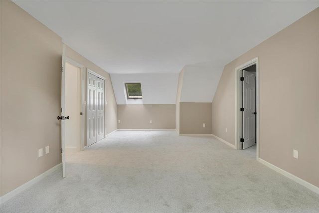 30 Currycomb Cir, Barnstable, MA 02668