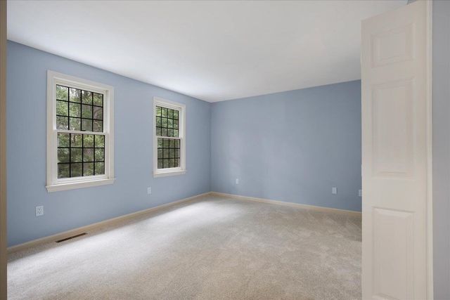 30 Currycomb Cir, Barnstable, MA 02668