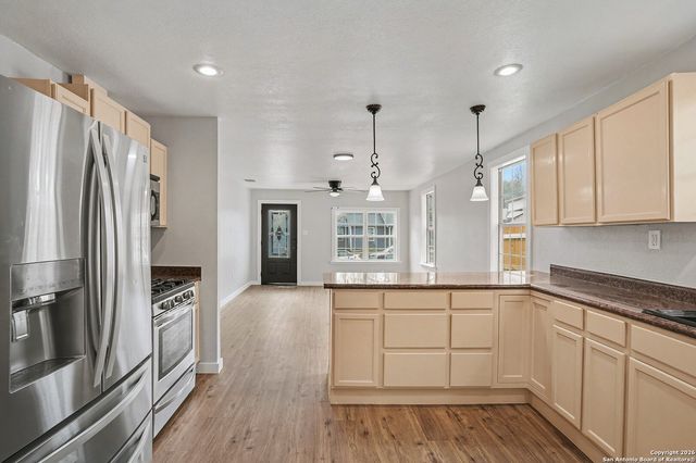 2039 Schley Ave, San Antonio, TX 78210