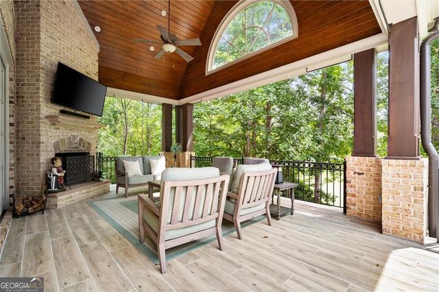 285 Traditions Drive, Alpharetta, GA 30004