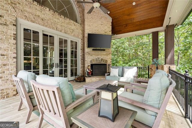 285 Traditions Drive, Alpharetta, GA 30004