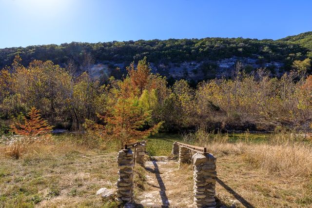 2269 Old Rocksprings Rd, Leakey, TX 78873