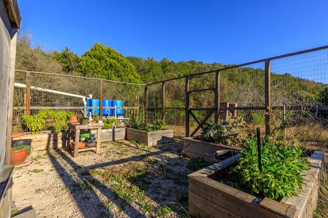 2269 Old Rocksprings Rd, Leakey, TX 78873