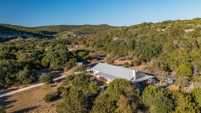 2269 Old Rocksprings Rd, Leakey, TX 78873
