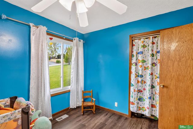 11026 N 50th Avenue, Omaha, NE 68152