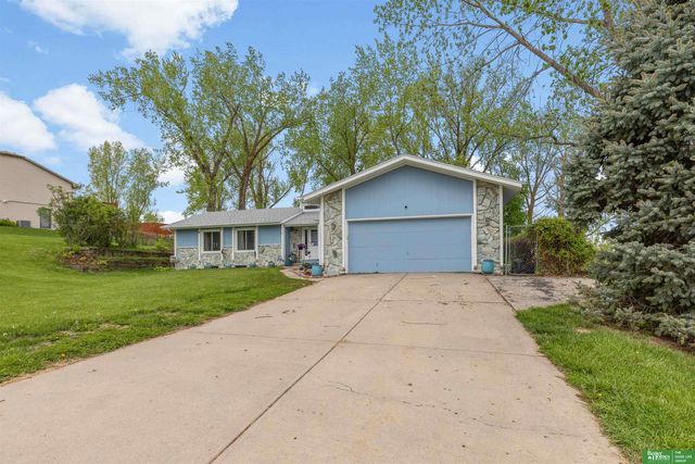 11026 N 50th Avenue, Omaha, NE 68152