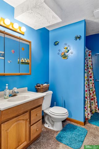11026 N 50th Avenue, Omaha, NE 68152