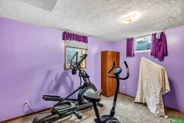 11026 N 50th Avenue, Omaha, NE 68152