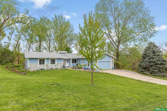 11026 N 50th Avenue, Omaha, NE 68152