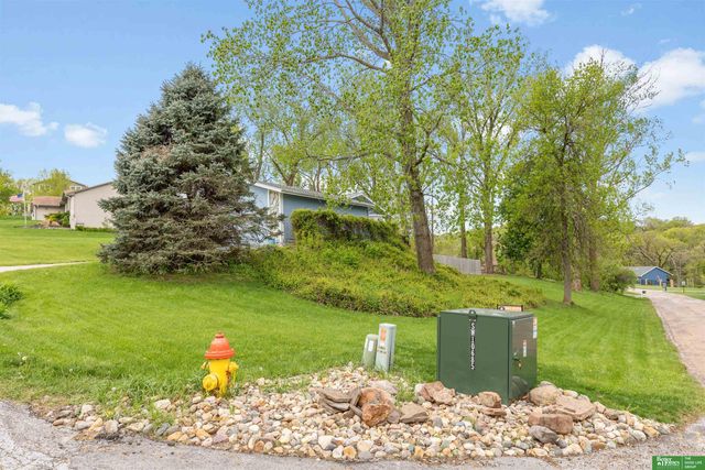 11026 N 50th Avenue, Omaha, NE 68152