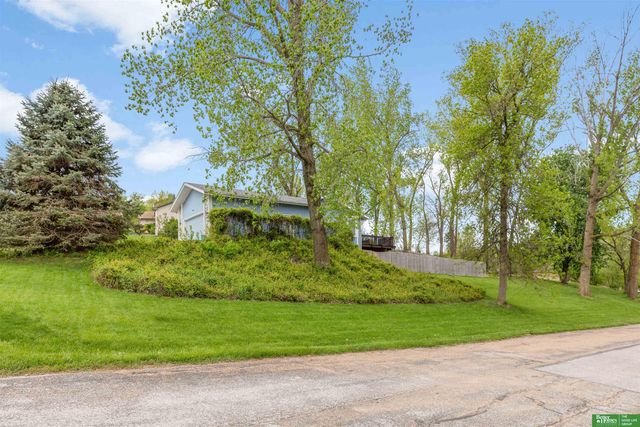 11026 N 50th Avenue, Omaha, NE 68152