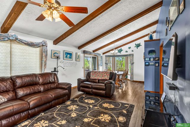 11026 N 50th Avenue, Omaha, NE 68152
