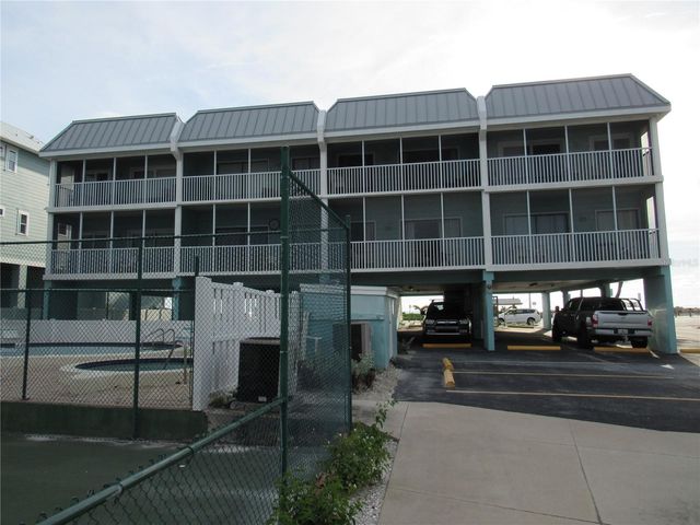 901 GULF DRIVE S 2, Bradenton Beach, FL 34217
