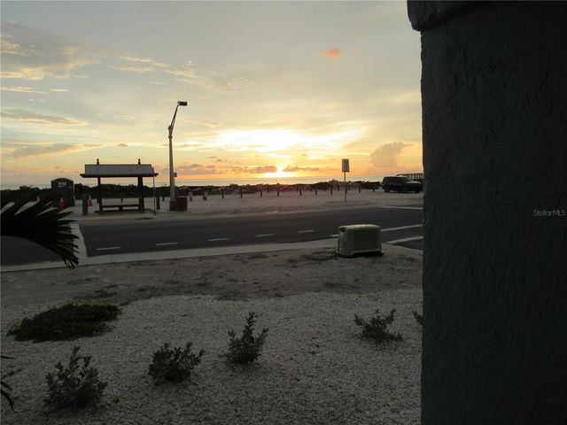 901 GULF DRIVE S 2, Bradenton Beach, FL 34217