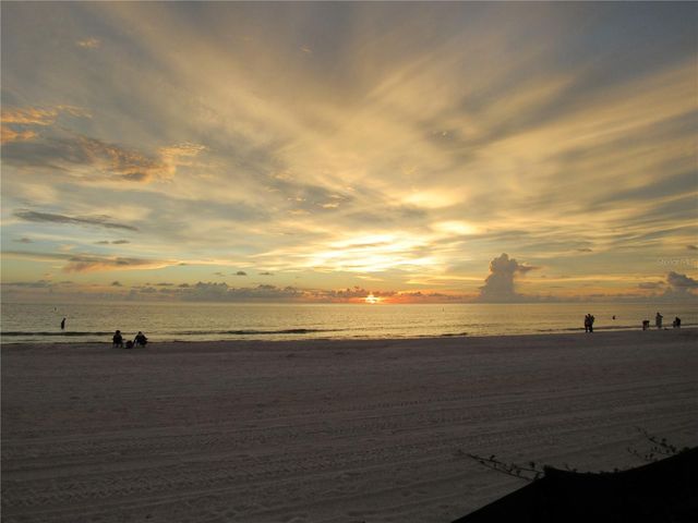 901 GULF DRIVE S 2, Bradenton Beach, FL 34217
