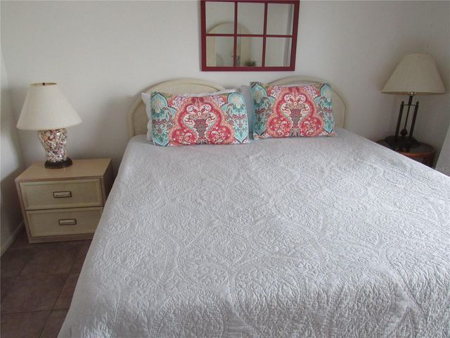 901 GULF DRIVE S 2, Bradenton Beach, FL 34217