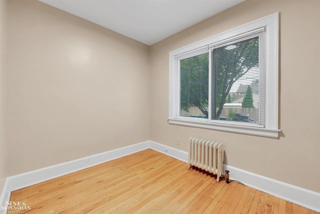 815 Beaconsfield Road 2N, Grosse Pointe Park, MI 48230