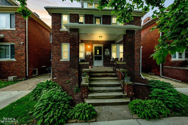 815 Beaconsfield Road 2N, Grosse Pointe Park, MI 48230